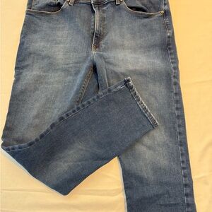 Stylish Men's Denim Slim Jeans